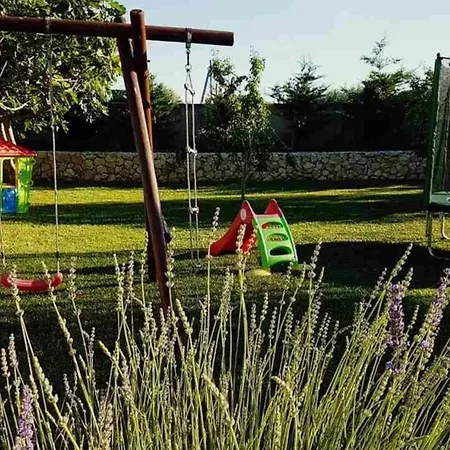 In Privlaka Mit Garten, Terrasse Und Grill Privlaka (Zadar)